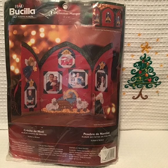 NWT Plaid Bucella Christmas Manger Photo Frame kit - Picture 1 of 6